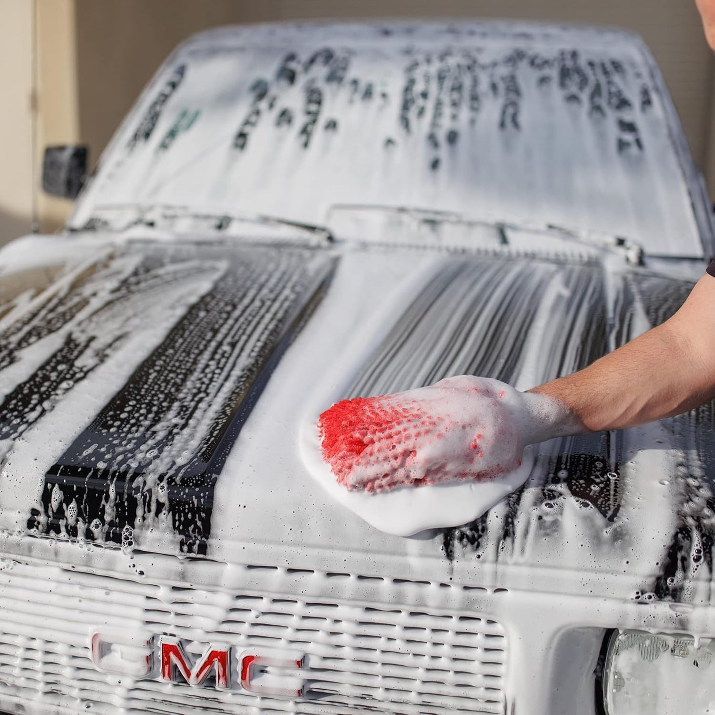 Car Detailing Kit with Bucket – Essential Car Cleaning Kit, Sprays, Liquids, Microfiber Towels, Applicators and Wash Mitt, All-In-One Car Detailing Kits for Interior & Exterior Care