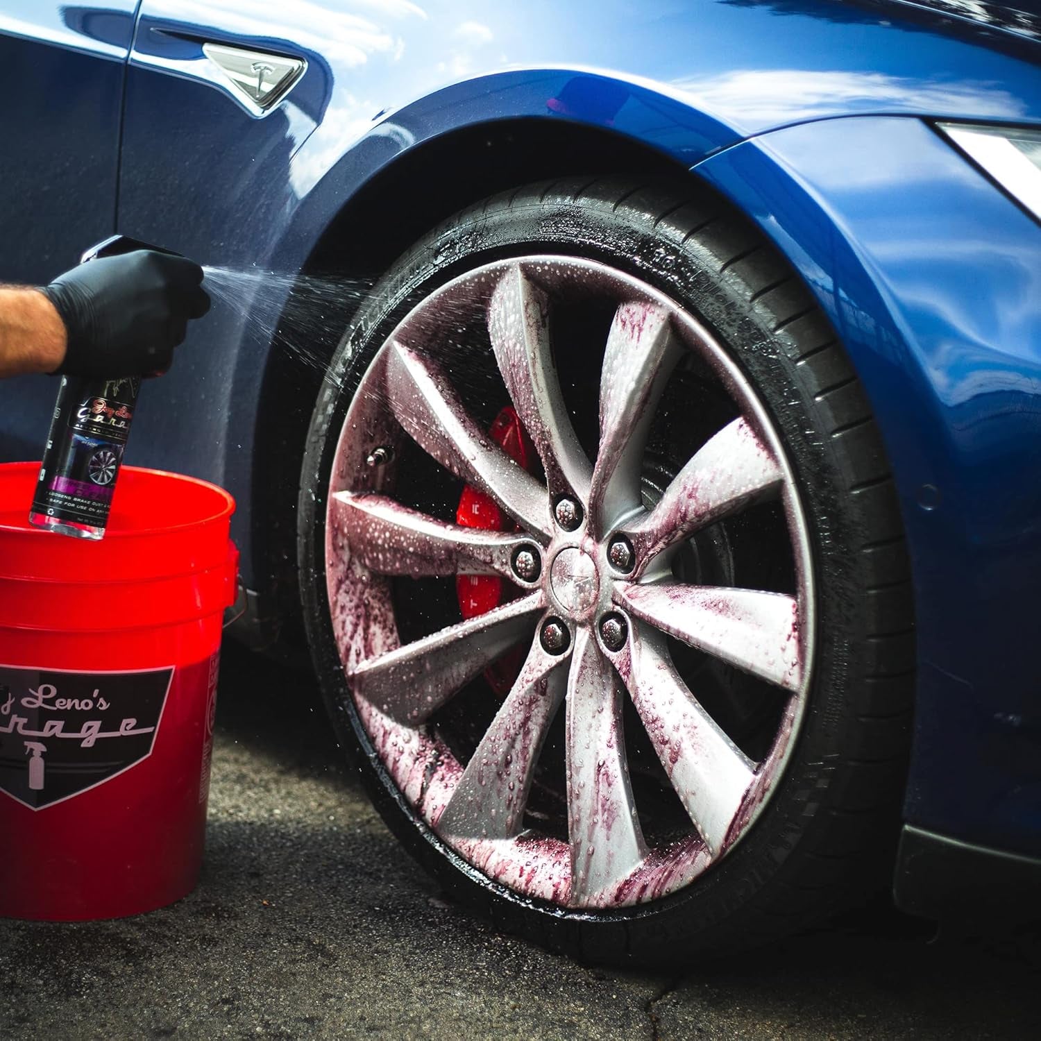 Car Detailing Kit with Bucket – Essential Car Cleaning Kit, Sprays, Liquids, Microfiber Towels, Applicators and Wash Mitt, All-In-One Car Detailing Kits for Interior & Exterior Care
